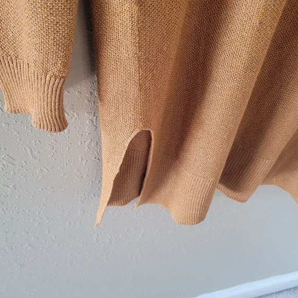 Mossimo Dutti brown cardigan. Size Extra small. - Picture 6 of 7
